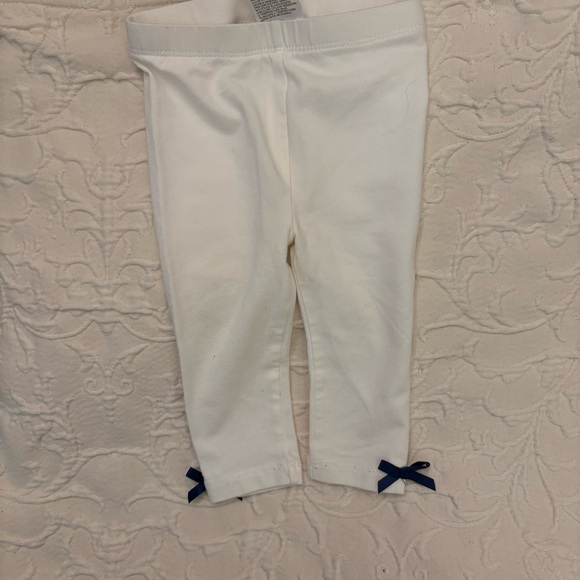 Charming White Leggings with Navy Bow Accents - Picture 1 of 4